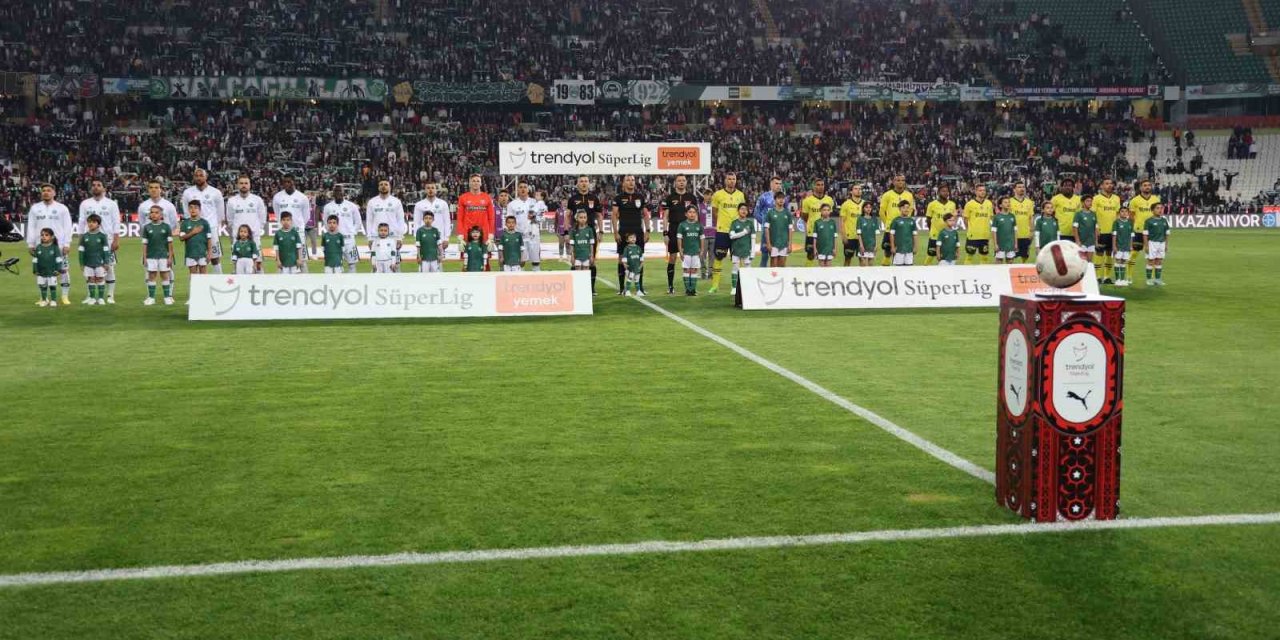 Trendyol Süper Lig: Konyaspor: 0 - Fenerbahçe: 0 (Maç Devam Ediyor)