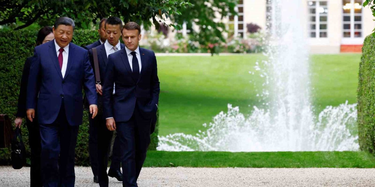Çin Devlet Başkanı Xi, Paris’te Macron Ve Von Der Leyen İle Bir Araya Geldi