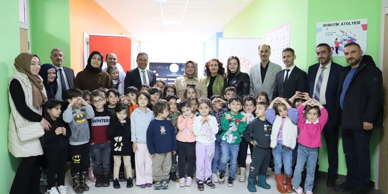 ’bayburt Kodluyor’ Projesi Tanıtım Töreni