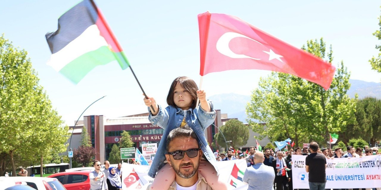 Paü’de Filistin’e Destek Yürüyüşü Yapıldı