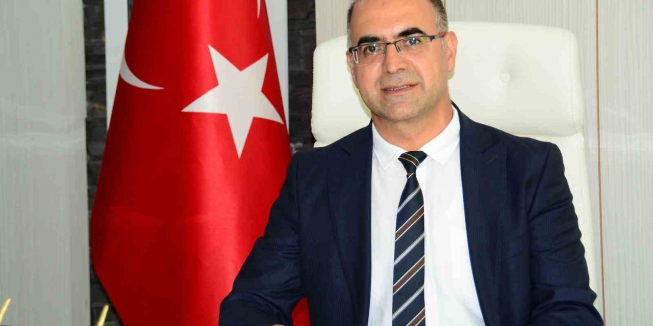 Prof. Dr. Akdağ’dan Kbb İlgili İngilizce Eser