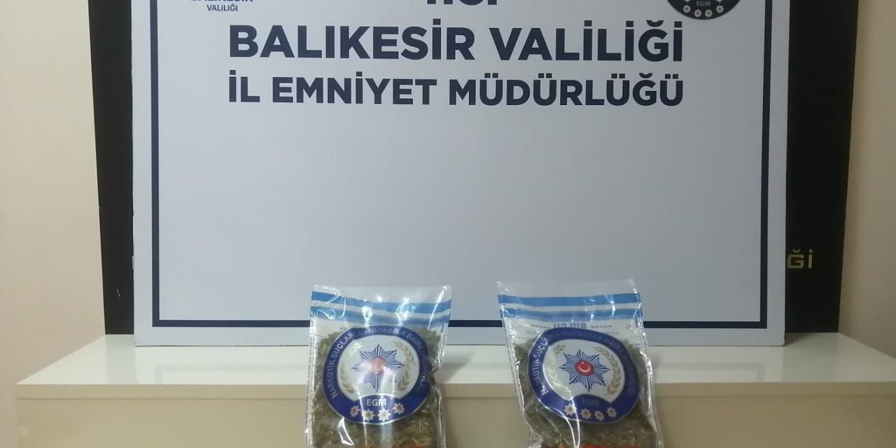 Balıkesir’de Uyuşturucu Ticareti Yapan 2 Şüpheli Yakalandı
