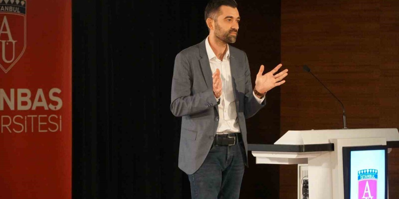 “Dijital Tüketim Çılgınlığı, Finansal Okur-yazarlık İle Önlenebilir”