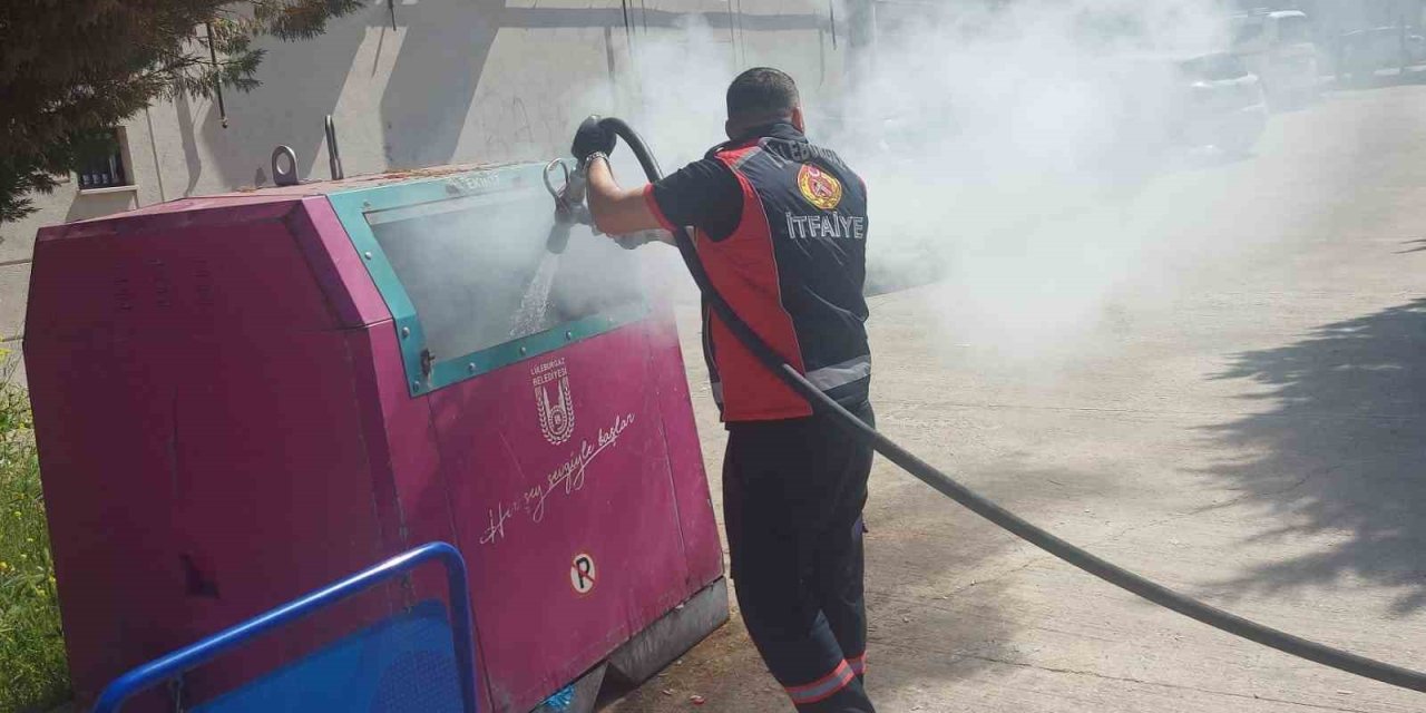 Çöp Konteyneri Tutuştu