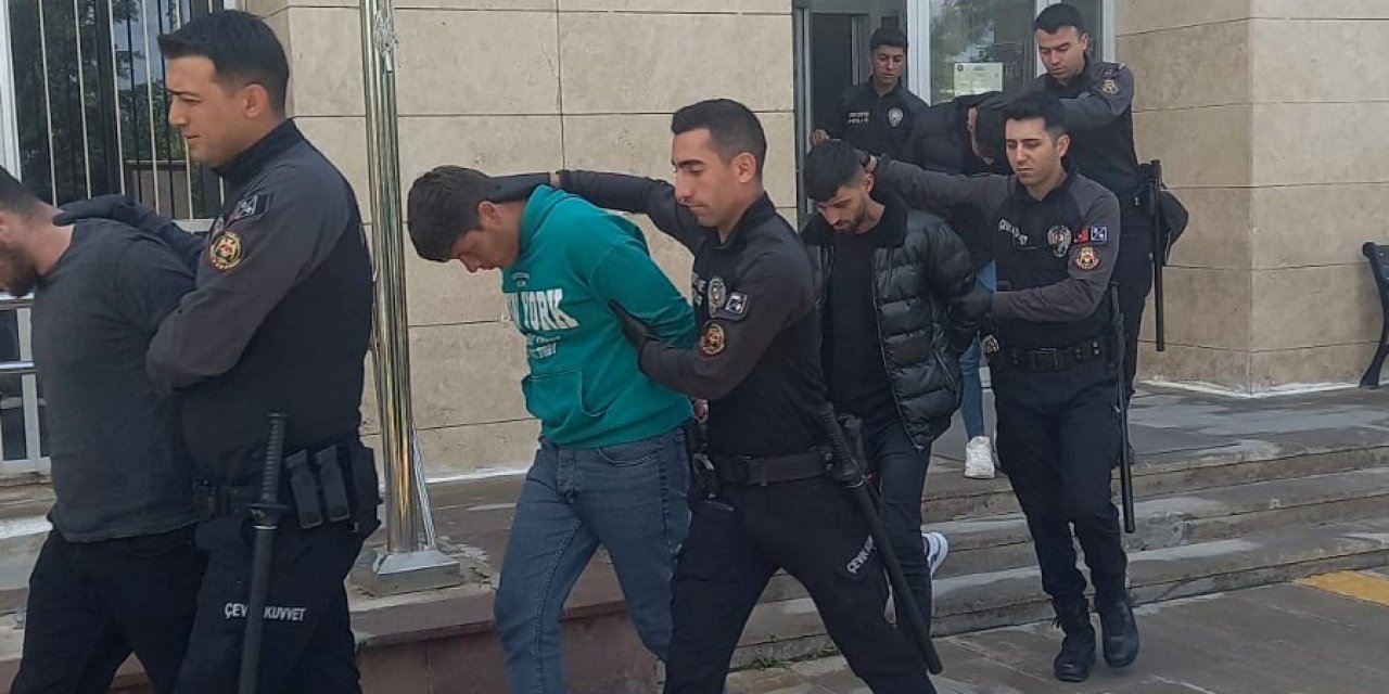 Havaya Ateş Eden Yabancı Uyruklu Şahıslara Sınır Dışı