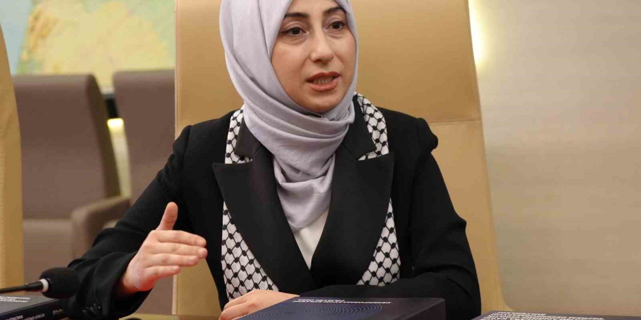 Yücel: “Dünya Devletlerini Tehdit Eden Riskler Arasında Dezenformasyon İlk Sıralarda Geliyor”