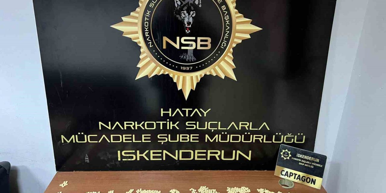 Motosikletle Kaçan Şahsın Attığı Çantada 2 Bin Adet Captagon Ele Geçirildi