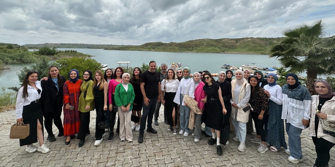Üniversite Öğrencileri Adıyaman’ın Tarihi Alanlarını Gezdi