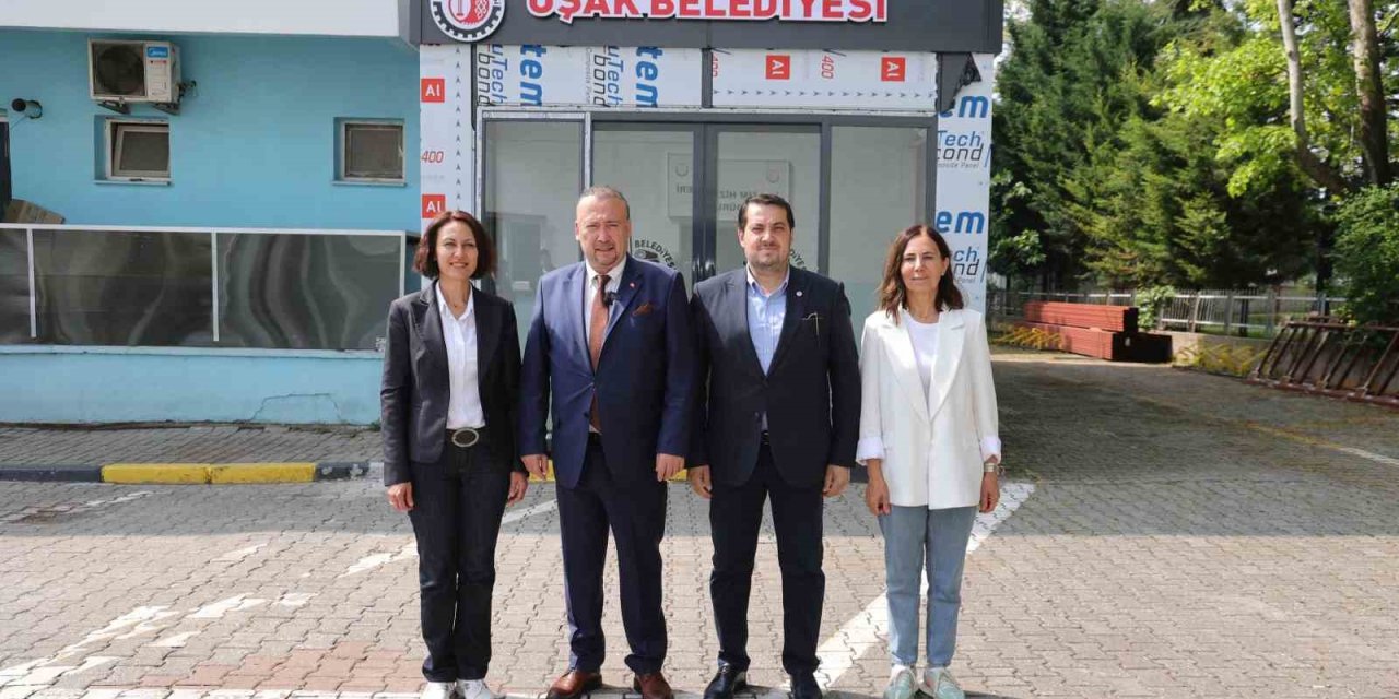 Uşak Halkı Akıllı Durakla Tanışacak