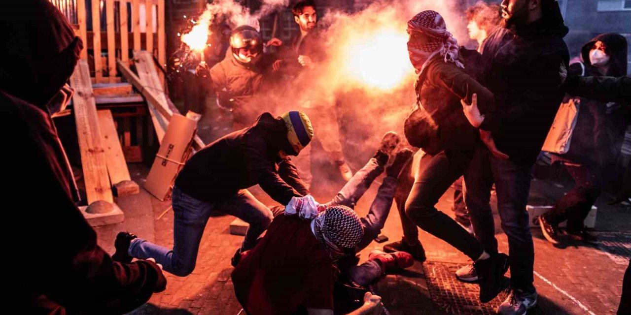 Amsterdam Üniversitesi’ndeki Filistin Gösterisine Müdahale: 125 Gözaltı