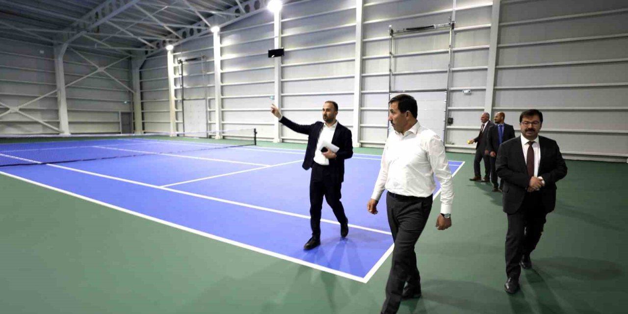 Konya’nın En Büyük Kapalı Tenis Kortu Tamamlandı
