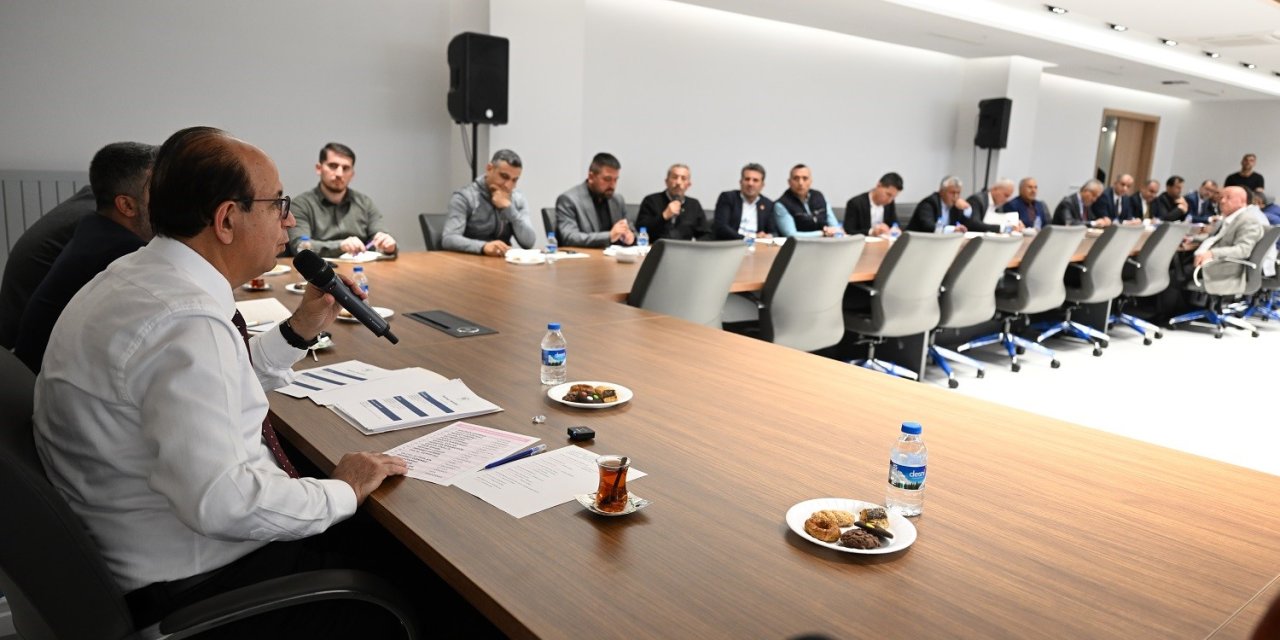 Başkan Geçit, Mahalle Muhtarlarıyla İstişare Toplantılarına Başladı