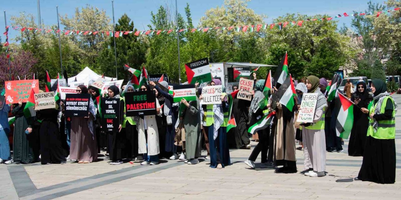 Selçuk Üniversitesinde ‘Özgürlük İçin Kampüsteyiz’ Nöbeti Başladı