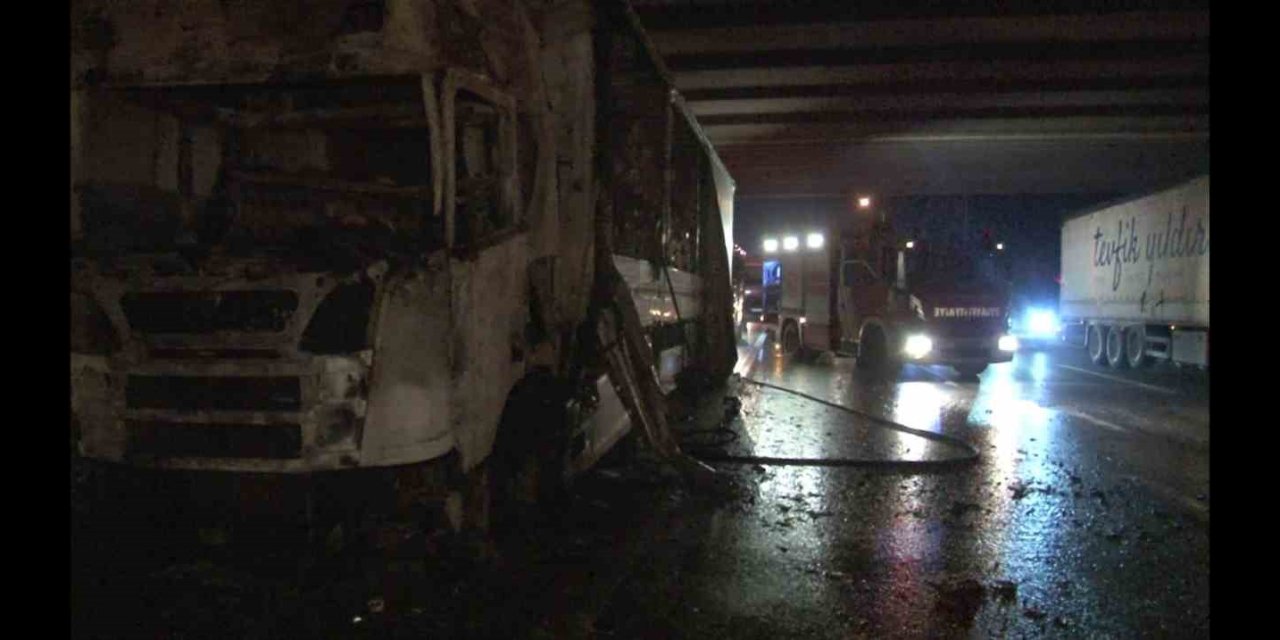 Tuzla’da Tır Yangını
