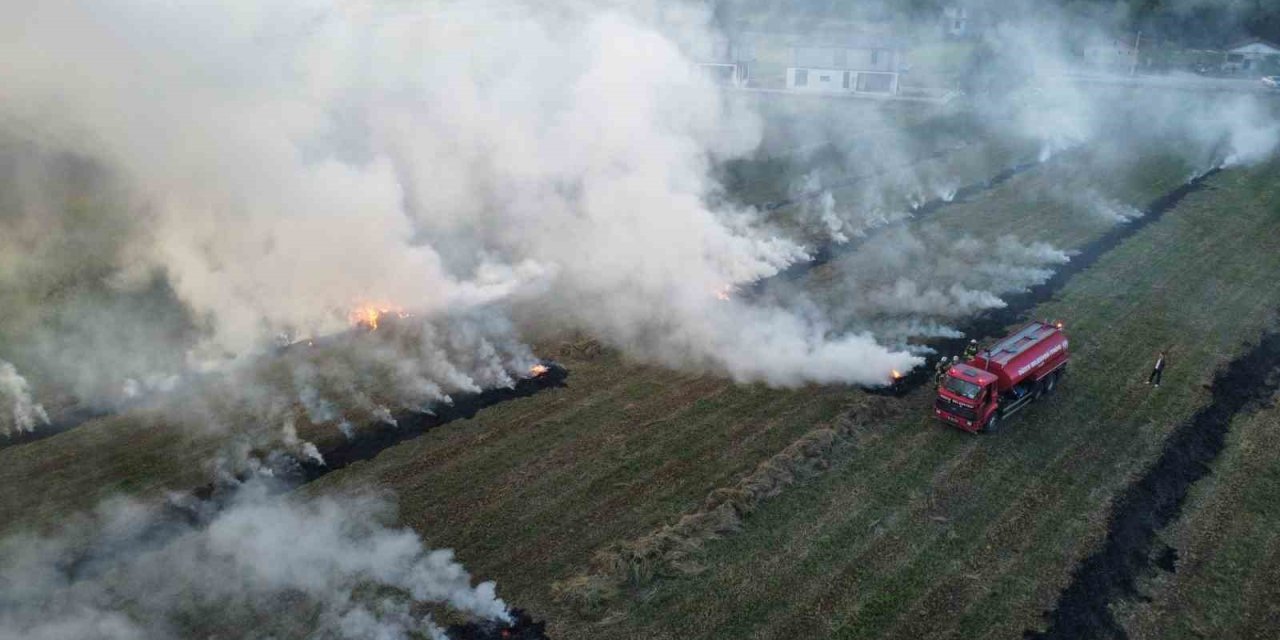 Anız Yangını Eve Sıçramadan Söndürüldü