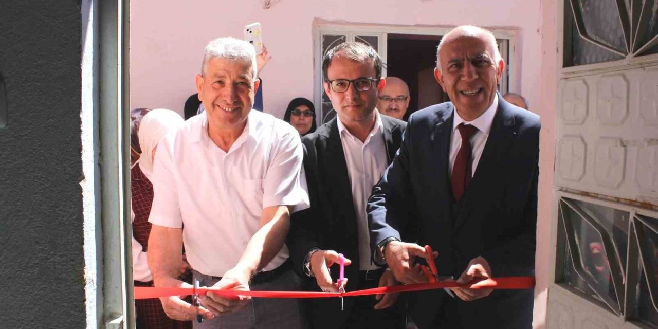 Hisarcık Hamamköy’de Açılan Giyim Kurslarının Yılsonu Karma Sergisi