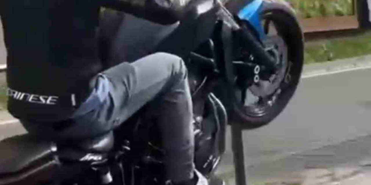 Bursa’da Tek Teker Yaparak İlerledi, Hem Kendini Hem De Trafiği Tehlikeye Düşürdü