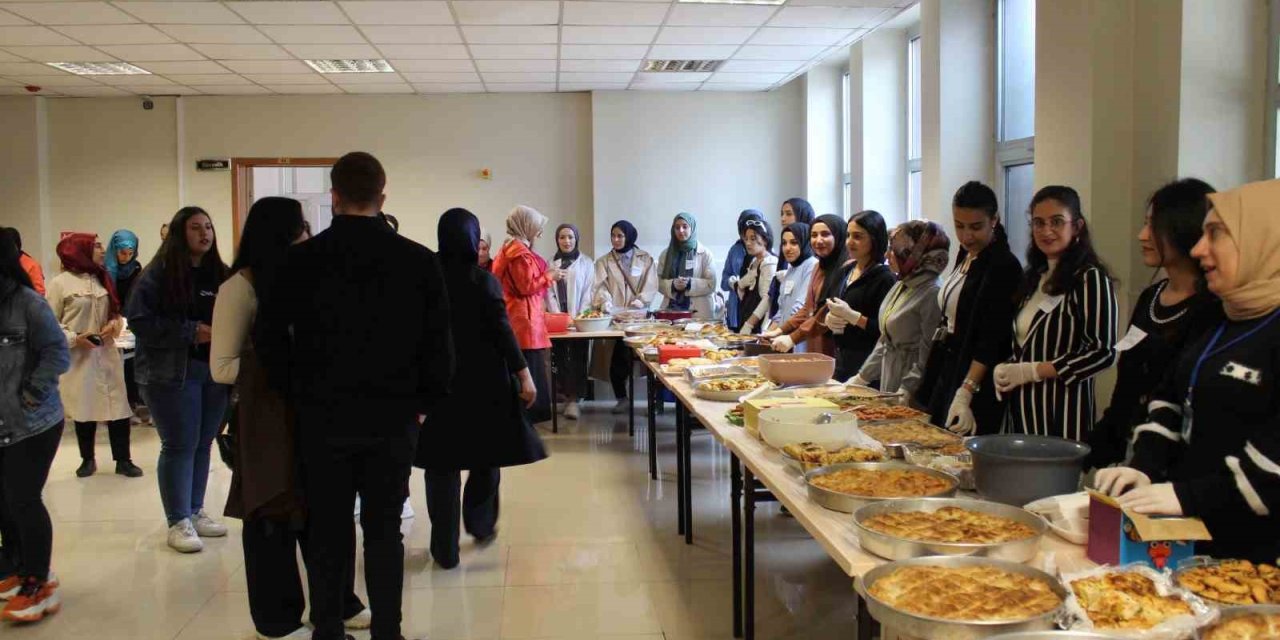 İlik Nakli Bekleyen Çınar Eymen İçin Öğrenciler Etkinlik Düzenledi
