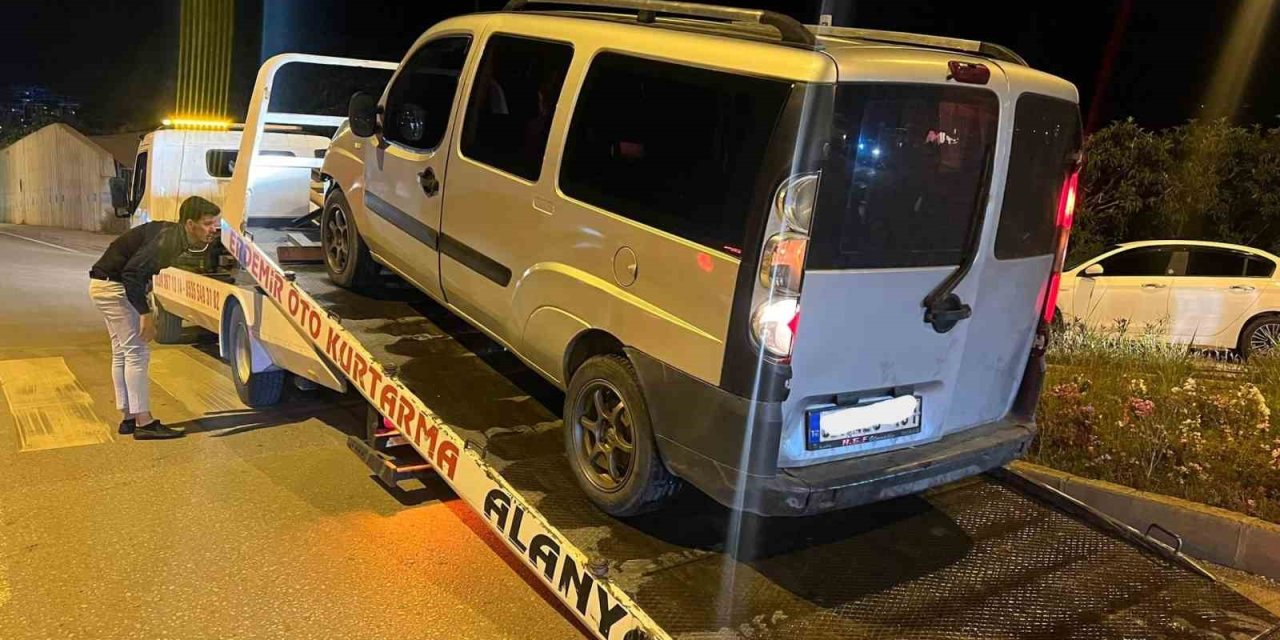 Alanya’da Jandarmadan 22 Araca Men Cezası