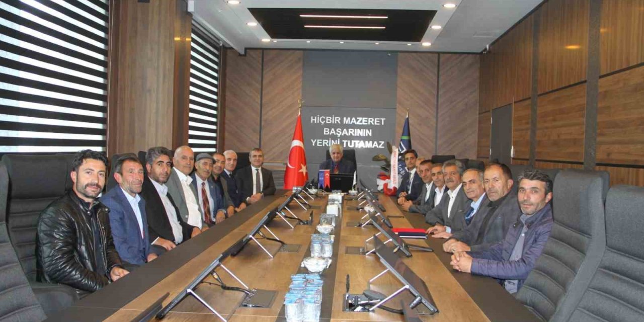 Köprüköy Muhtarlarından Aras Elektrik’e Ziyaret