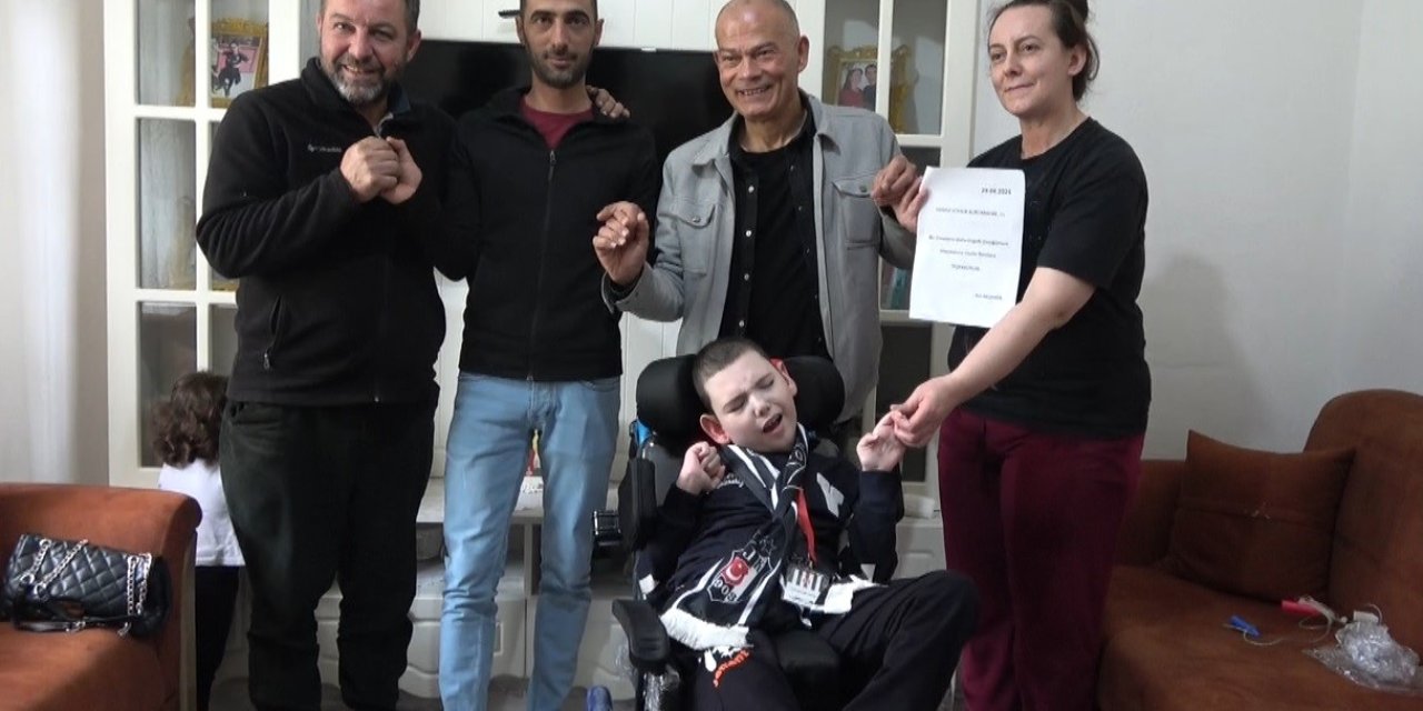 Epilepsi Hastası Çocuğa Almanya’dan Tekerlekli Sandalye