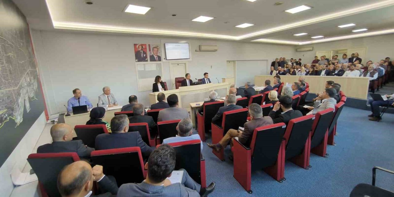 Derince Meclisi’nde 10 Gündem Maddesi Görüşüldü