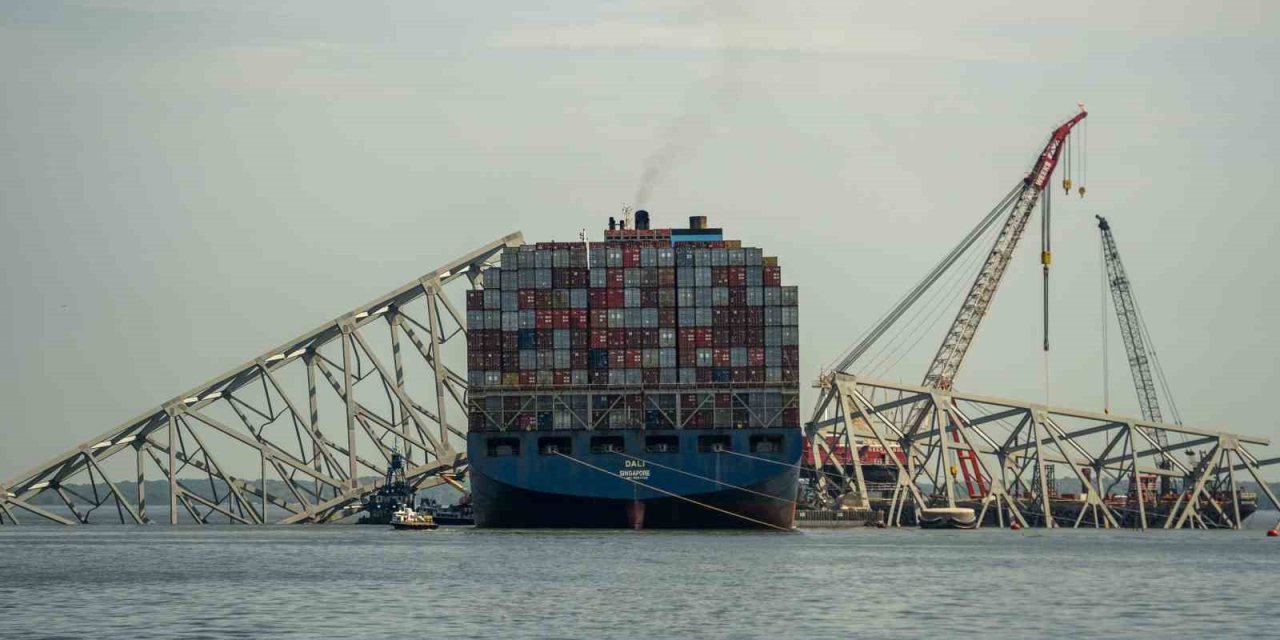 Abd’de Yıkılan Köprüden Nehre Düşen İşçilerin Tamamının Cansız Bedenine Ulaşıldı