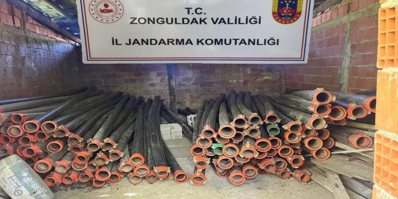 Hırsızlık Zanlısı 4 Şüpheli Jandarma Ekiplerince Yakalandı