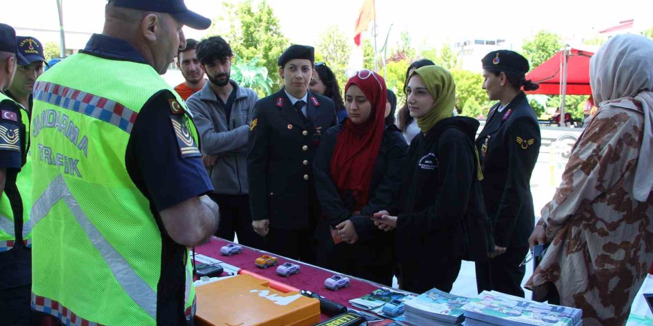 Bingöl’de Trafik Haftası Etkinliği