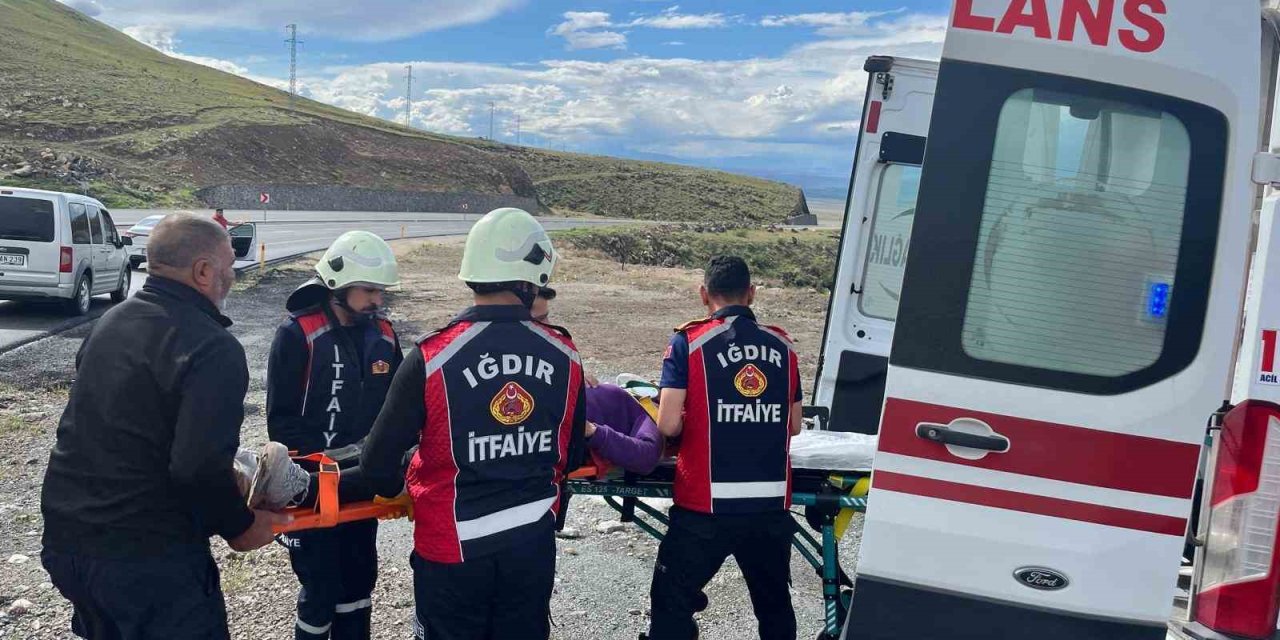 Yoldan Çıkan Araç Kaza Yaptı: 1yaralı