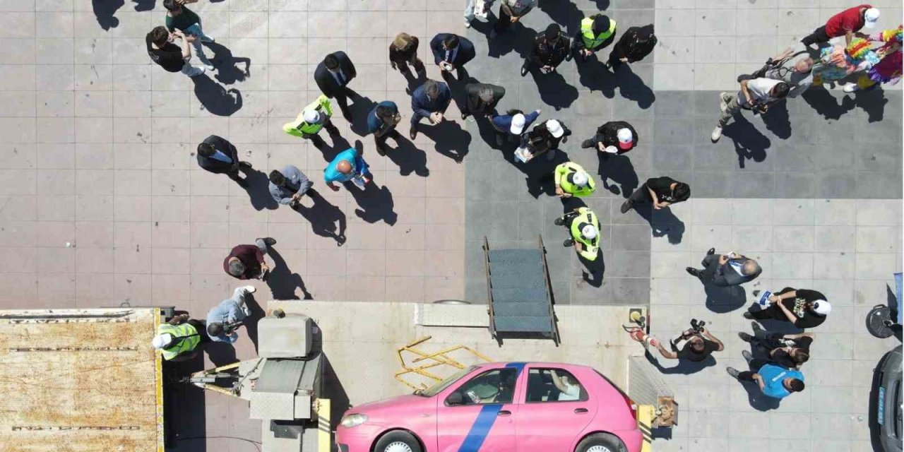 Manisalılar Alkolün Etkisini Gözlükle Test Etti