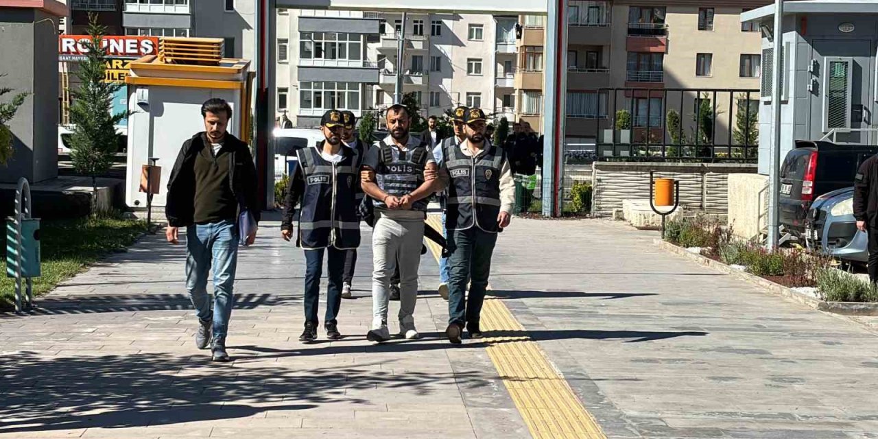 Eski Sevgili Cinayetinde Katil Zanlıları Tutuklandı