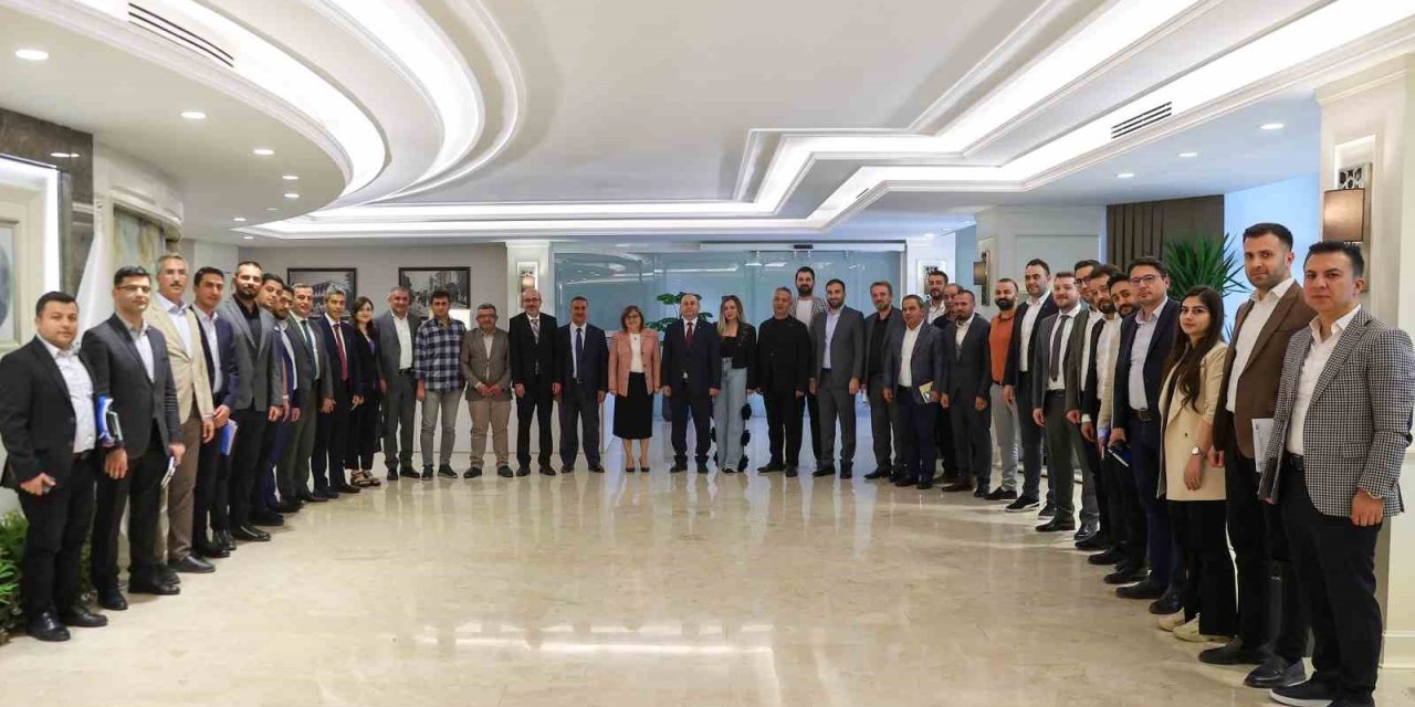 Büyükşehir’den Deprem Ve Depremin İnşaat Sektörüne Etkileri Çalıştayı