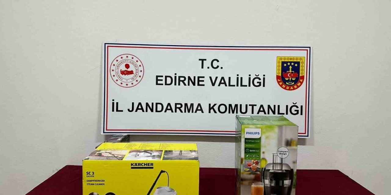 Edirne’de Gümrük Kaçağı Elektrikli Süpürge Ve Meyve Sıkacağı Ele Geçirildi