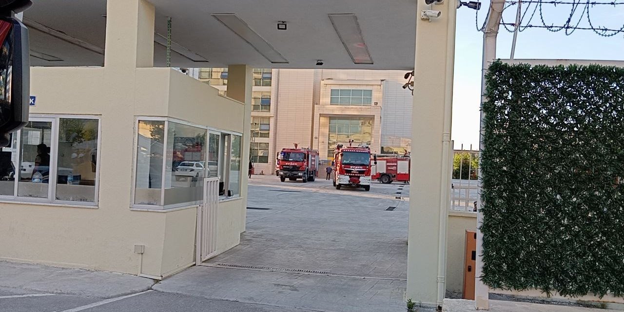 Kız Öğrenci Yurdunda Yangın Paniği