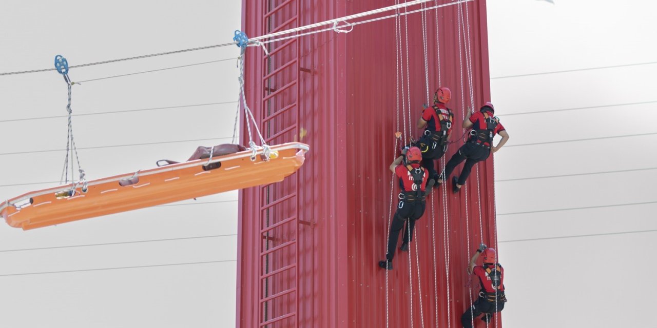 Mersin’de 50 Yeni İtfaiye Eri Göreve Başladı