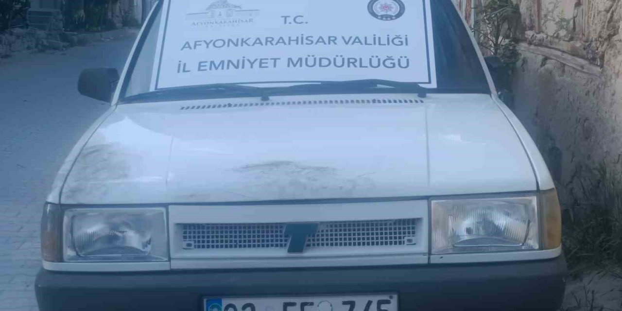 80 Ayrı Suç Kaydı Bulunan Şahıs Çaldığı Otomobille Yakalandı