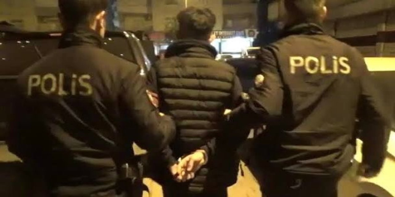 2 Yıl 4 Ay 22 Gün Hapis Cezası İle Aranıyordu