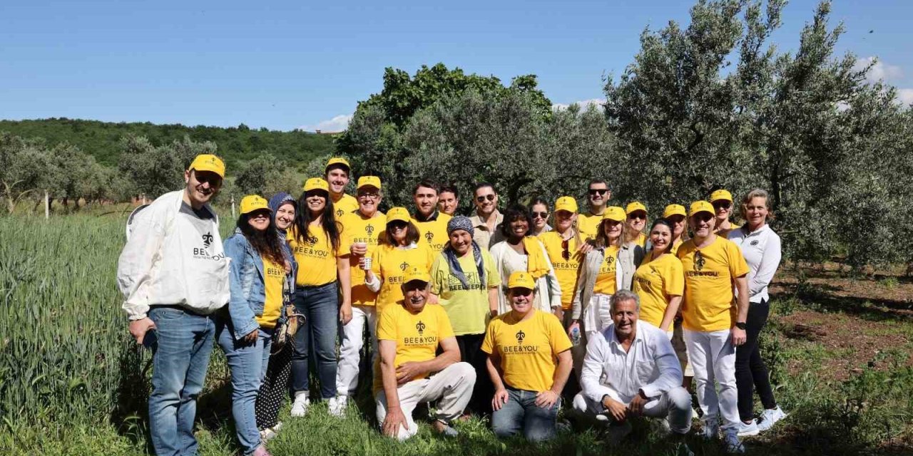 Uluslararası Misafirler Anadolu Arı Ürünlerinin Nasıl Üretildiğini Yerinde Keşfetti