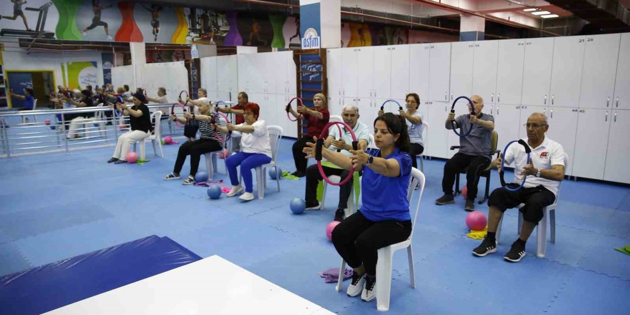 Parkinson Hastaları, Egzersizlerini Asfim’de Yapıyor