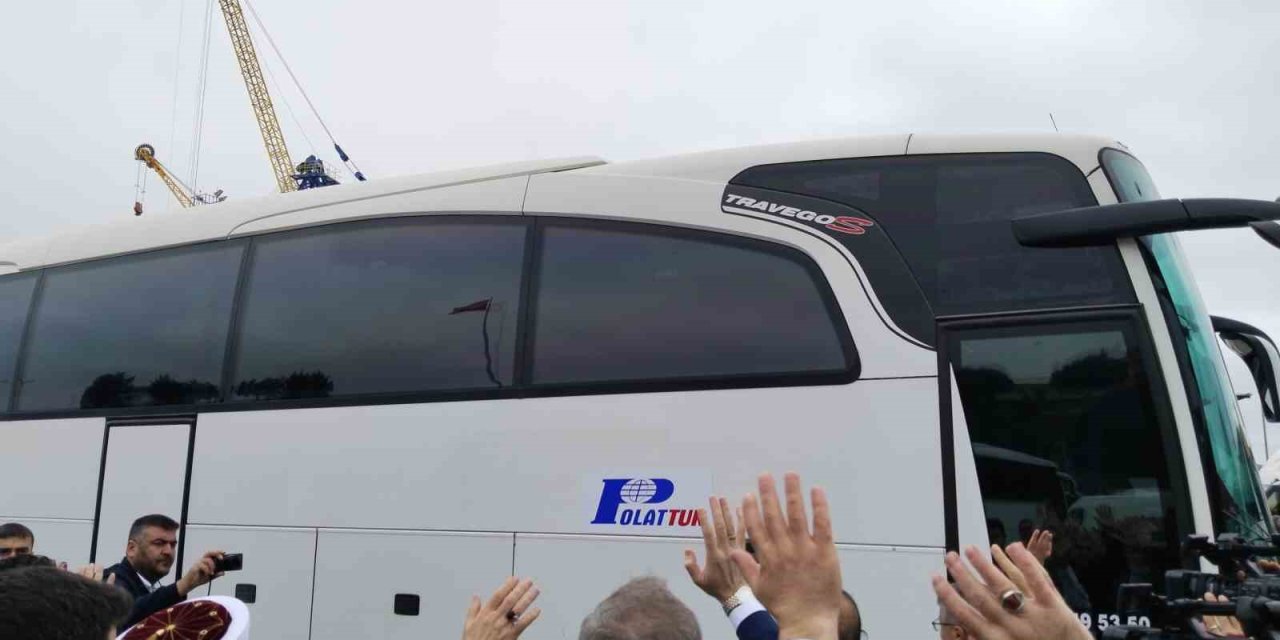 İstanbul’da İlk Hac Kafilesi, Harem Otogarı’ndan Kutsal Topraklara Uğurlandı