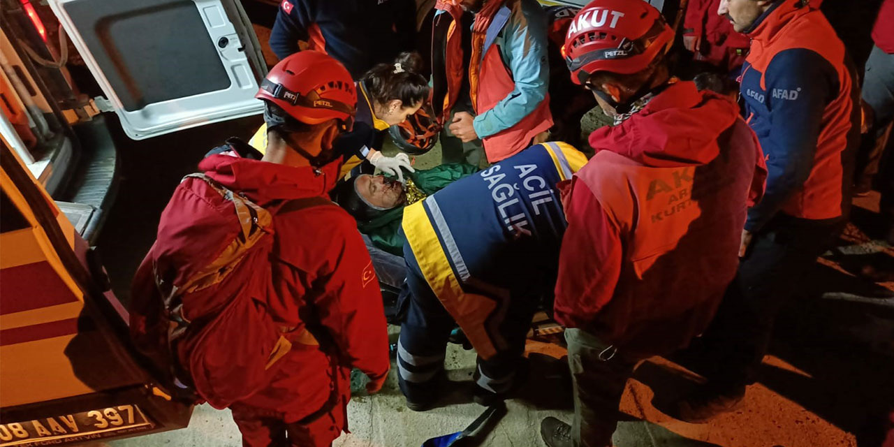 Kaçkar Dağları'ndaki yaralı dağcı kurtarıldı