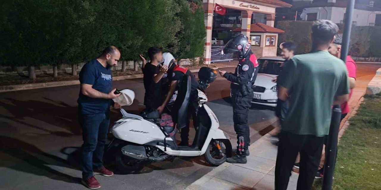 Manisa’da Güven Huzur Uygulamasında Aranan 7 Şahıs Yakalandı