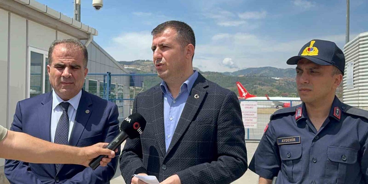 Gazipaşa Kaymakamı Altun: "Uçaktaki 188 Yolcu Ve 8 Mürettebat Güvenle Tahliye Edildi, Yaralı Yok"