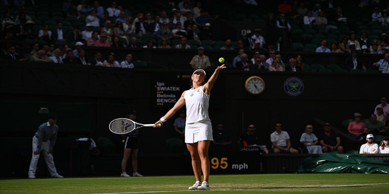 Wimbledon'da Iga Swiatek son 8'e kaldı