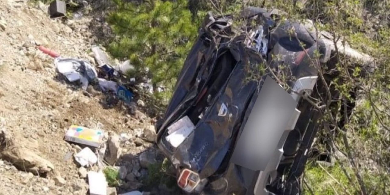 Şarampole Devrilen Otomobilin Sürücüsü Hayatını Kaybetti