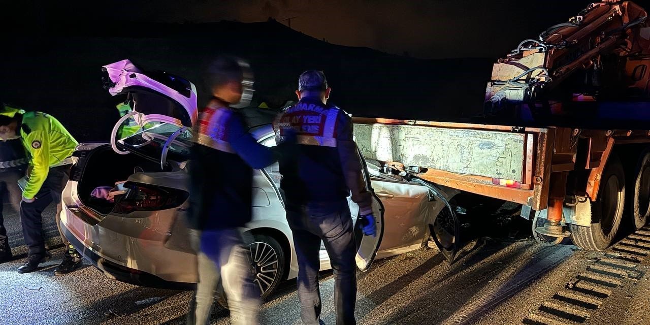 Amasya’da Vinçle Otomobil Çarpıştı: 1 Ölü