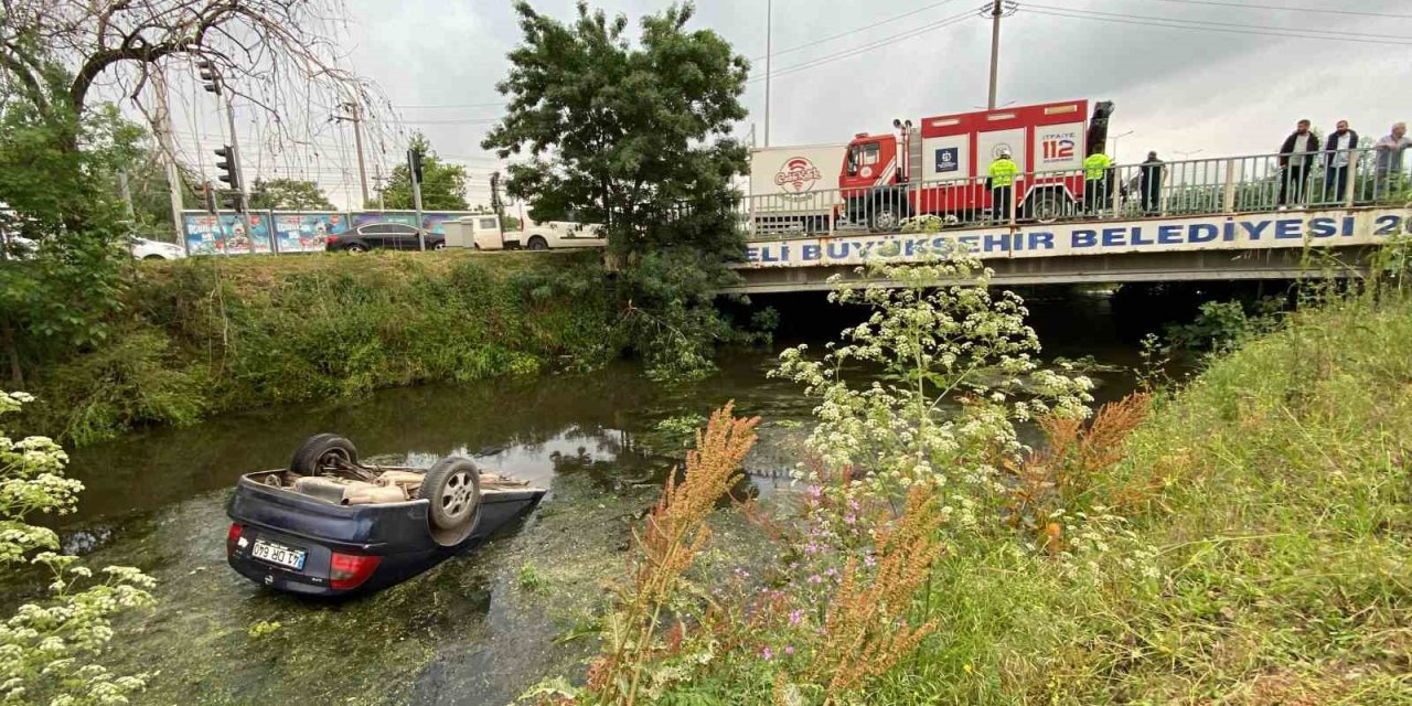 Otomobil Dereye Uçtu: Şantiye Çalışanı Kadını Boğulmaktan Kurtardı