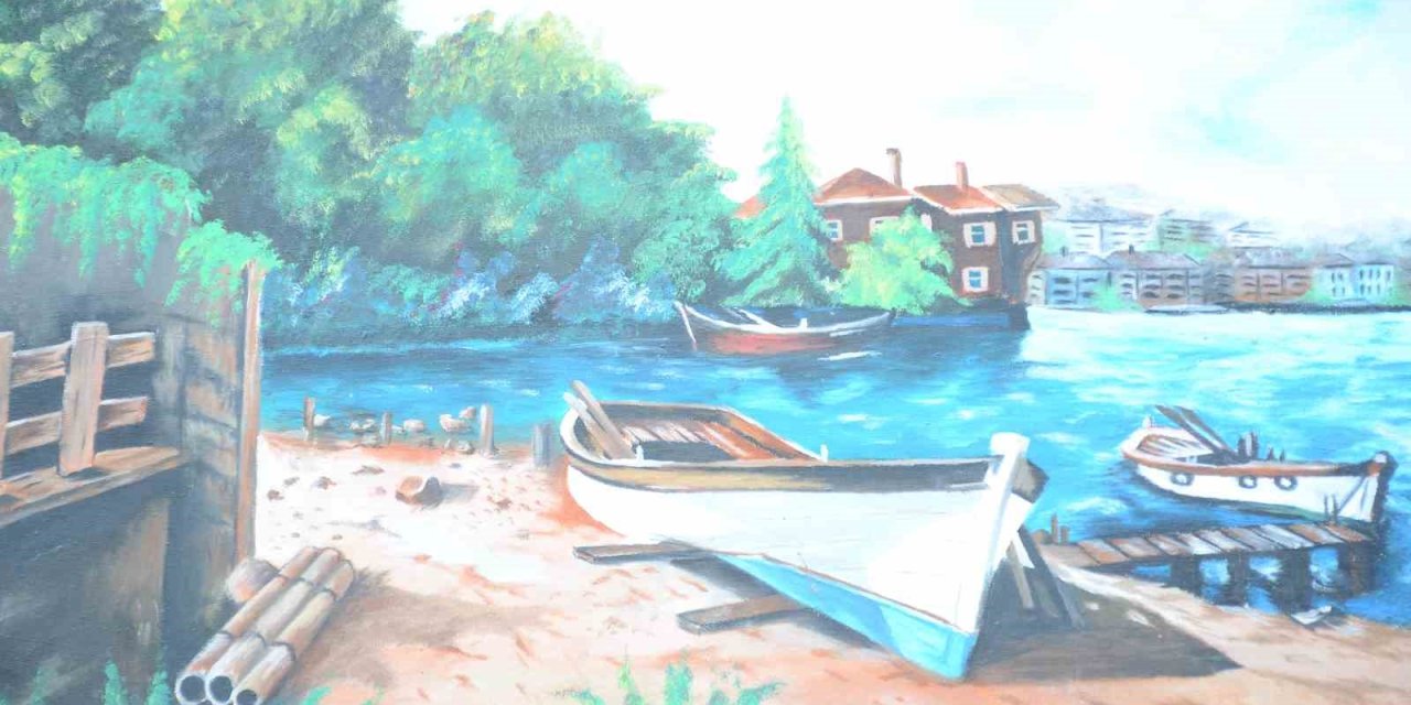 Ressam Çift Resimlerini Köy Meydanında Sergiledi