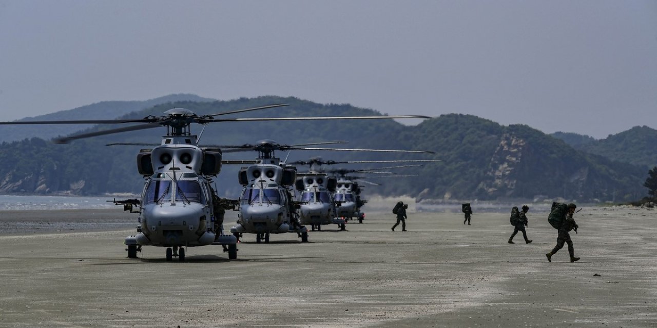 Güney Kore Ordusundan Sarı Deniz’de Askeri Tatbikat